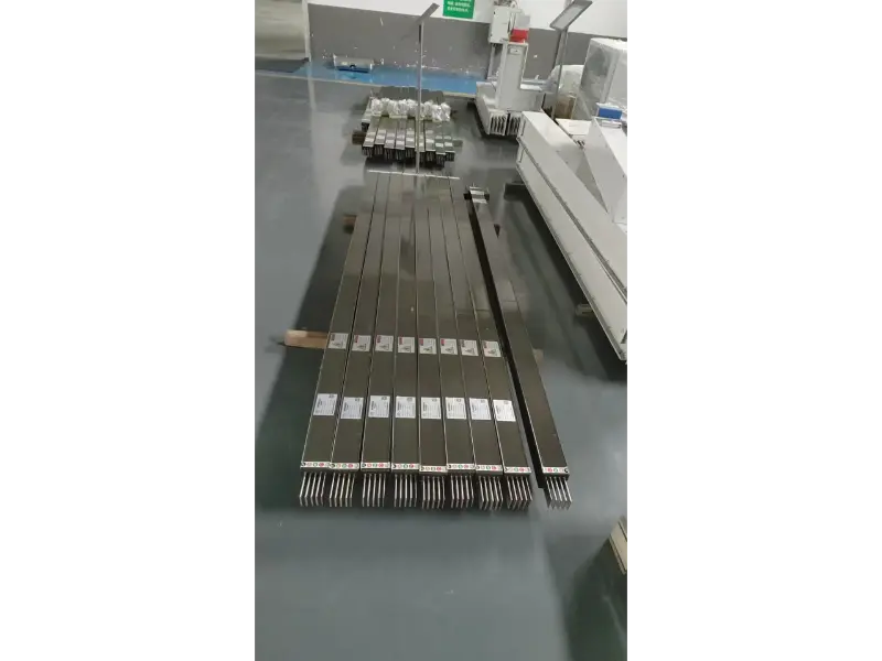 Kilang Sistem Trunking Busbar China Melancarkan Produk Perlindungan IP68 untuk Pengagihan Kuasa Boleh Dipercayai dalam Persekitaran Melampau